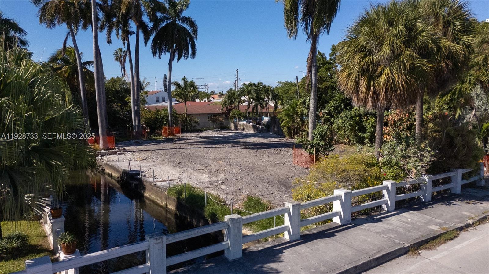 848 NW 18th Avenue, Miami, FL 33125, Miami