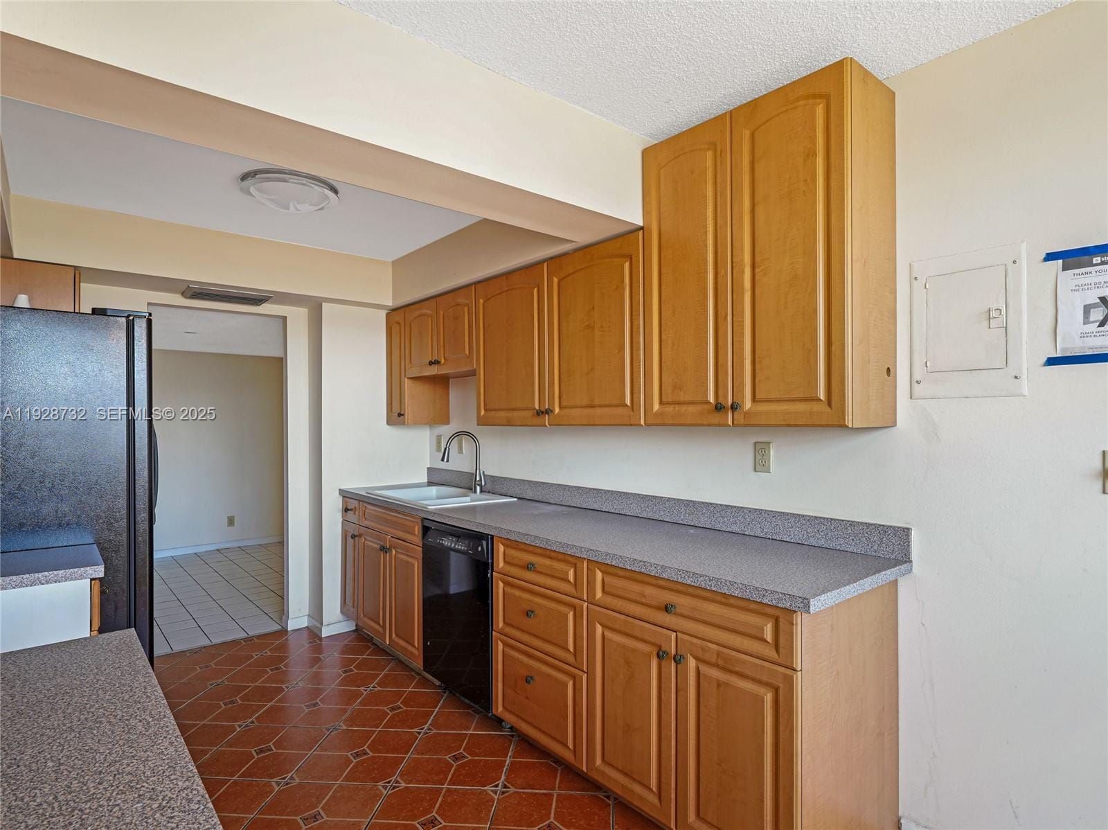 100 Golden Isles Drive PH 6, Hallandale Beach, FL 33009 photo 15