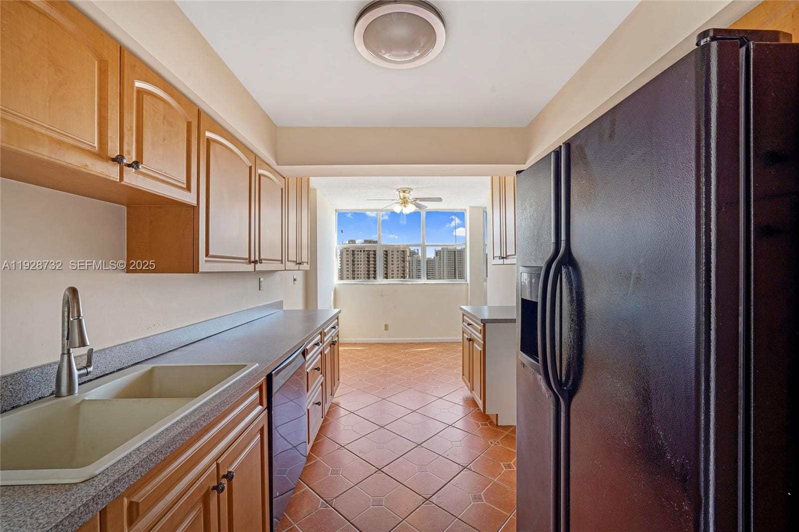 100 Golden Isles Drive PH 6, Hallandale Beach, FL 33009 photo 17