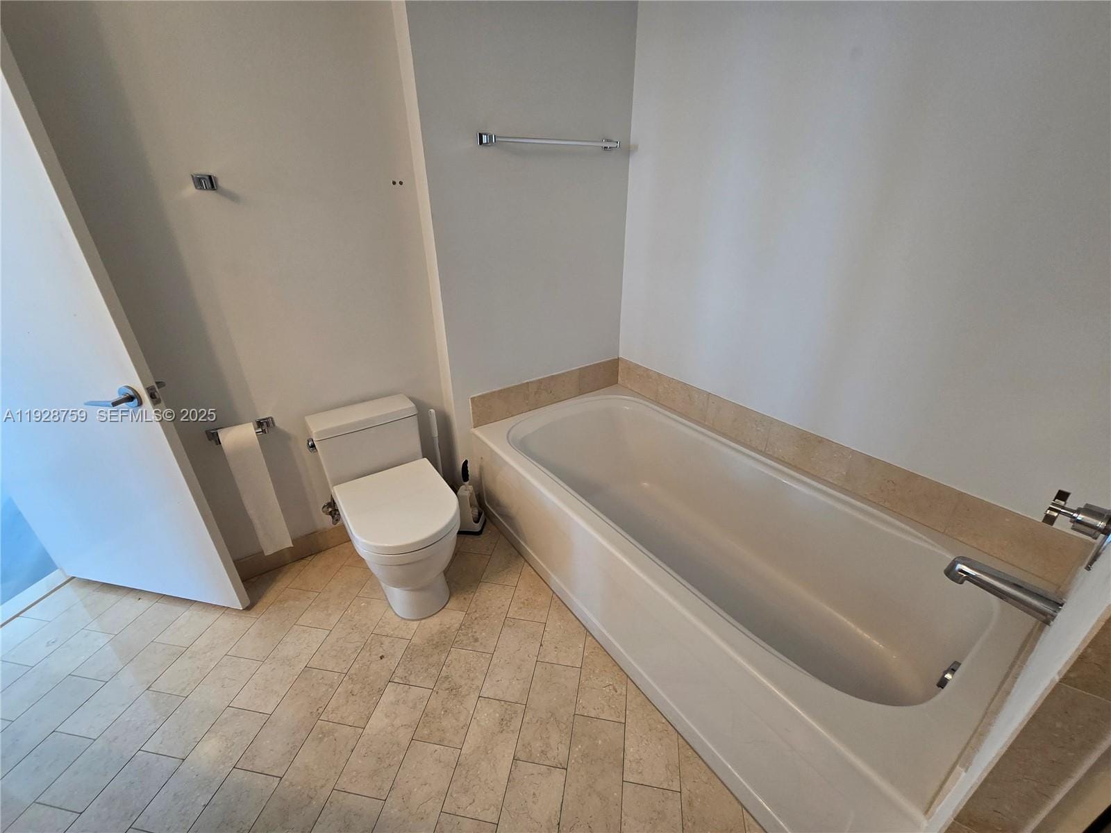 79 SW 12th Street 1701-S — photo 10