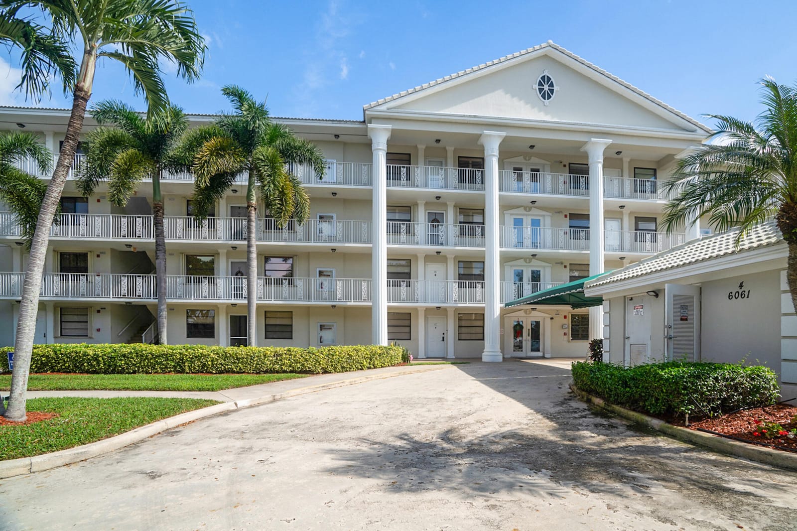 6061 Balboa Circle 102, Boca Raton, FL 33433 photo 4