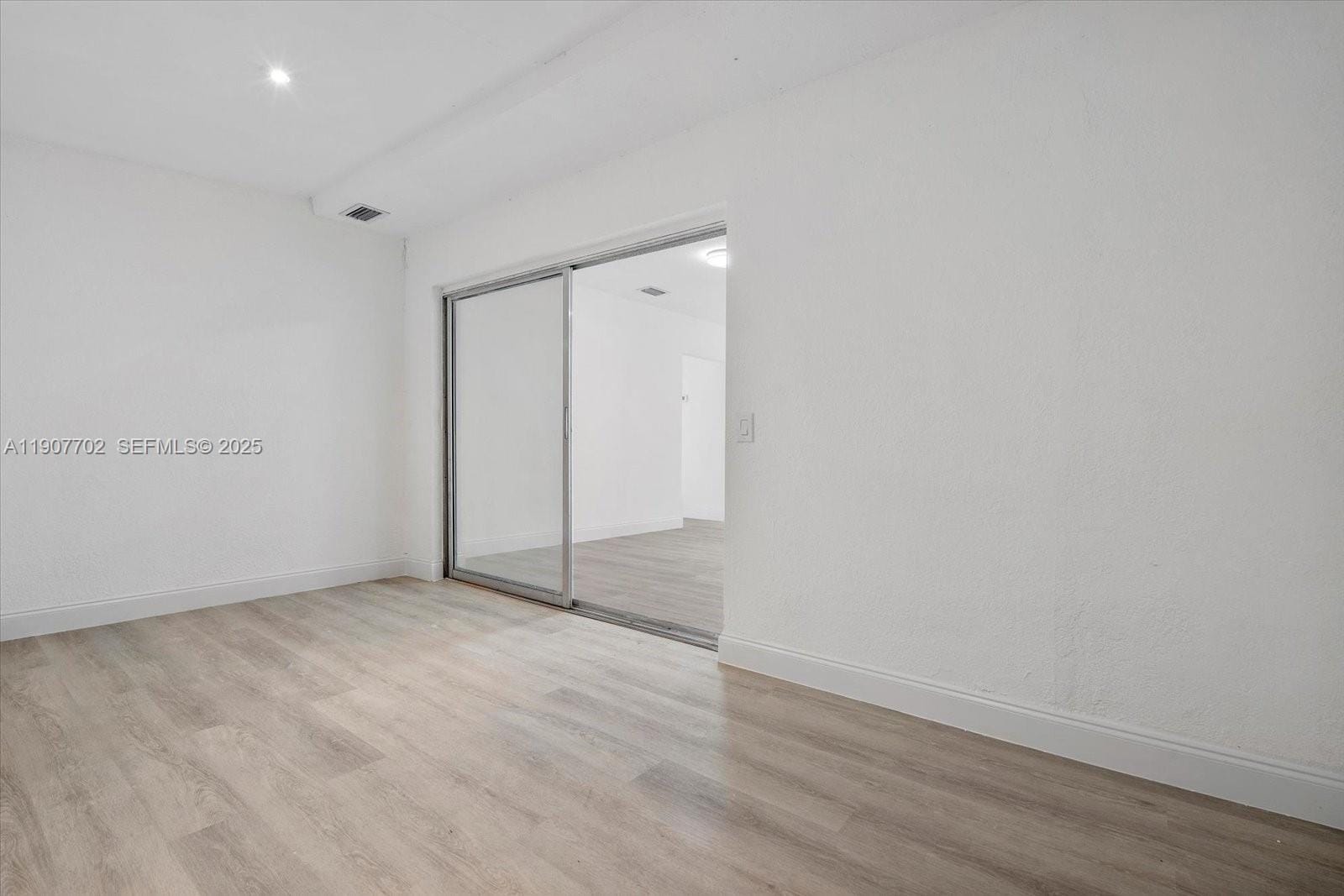 261 NE 172nd Street, North Miami Beach, FL 33162 photo 20