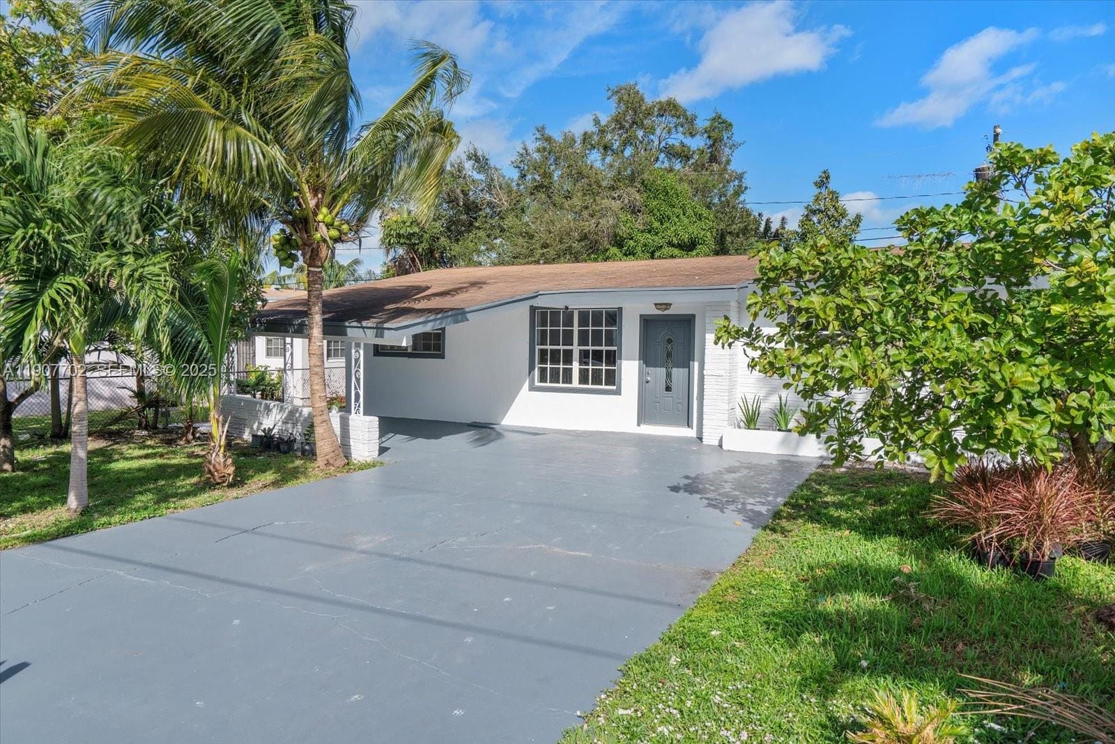 261 NE 172nd Street, North Miami Beach, FL 33162 photo 4