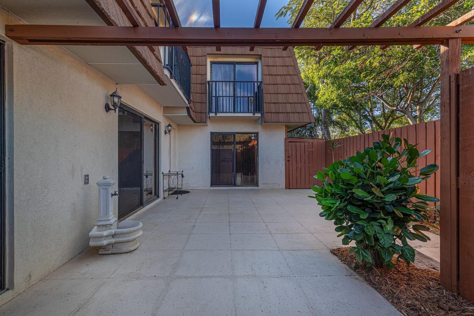 9101 SW 19th Place B — photo 4