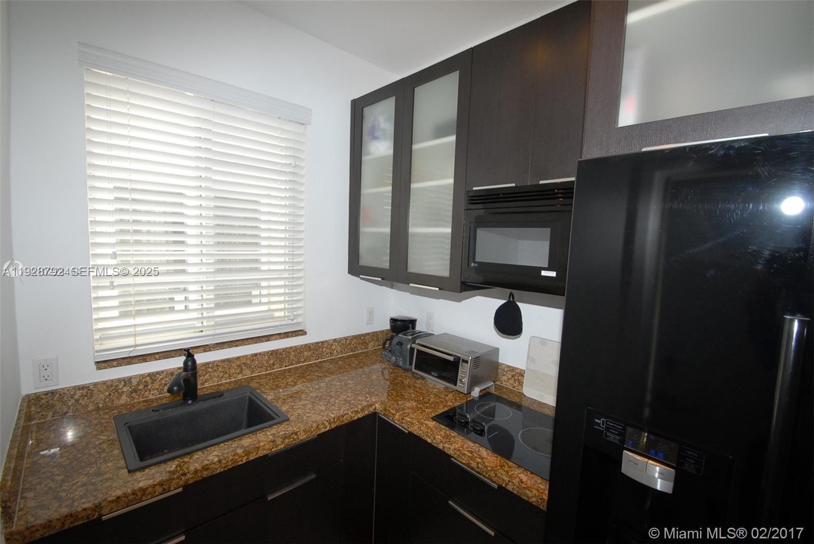 1000 Meridian Avenue 23 — photo 5