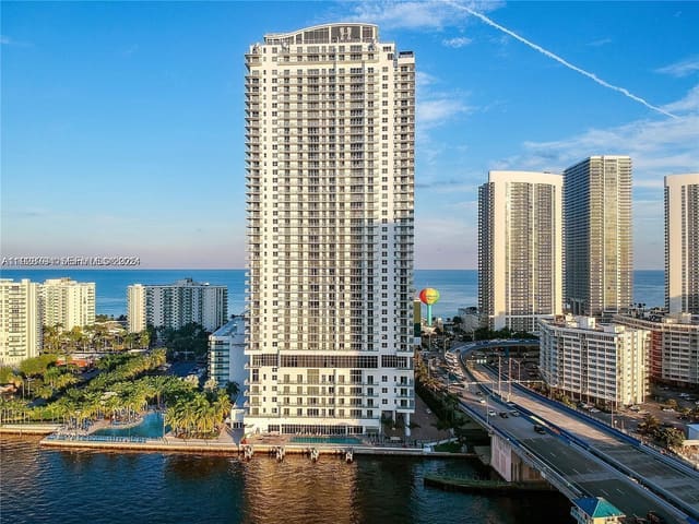 4010 S Ocean Drive R3105, Hollywood, FL 33019