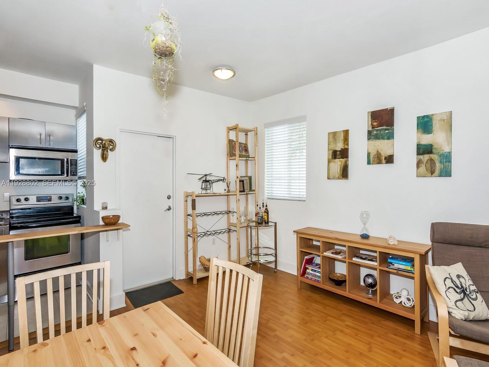 1000 Meridian Avenue 15 — photo 10