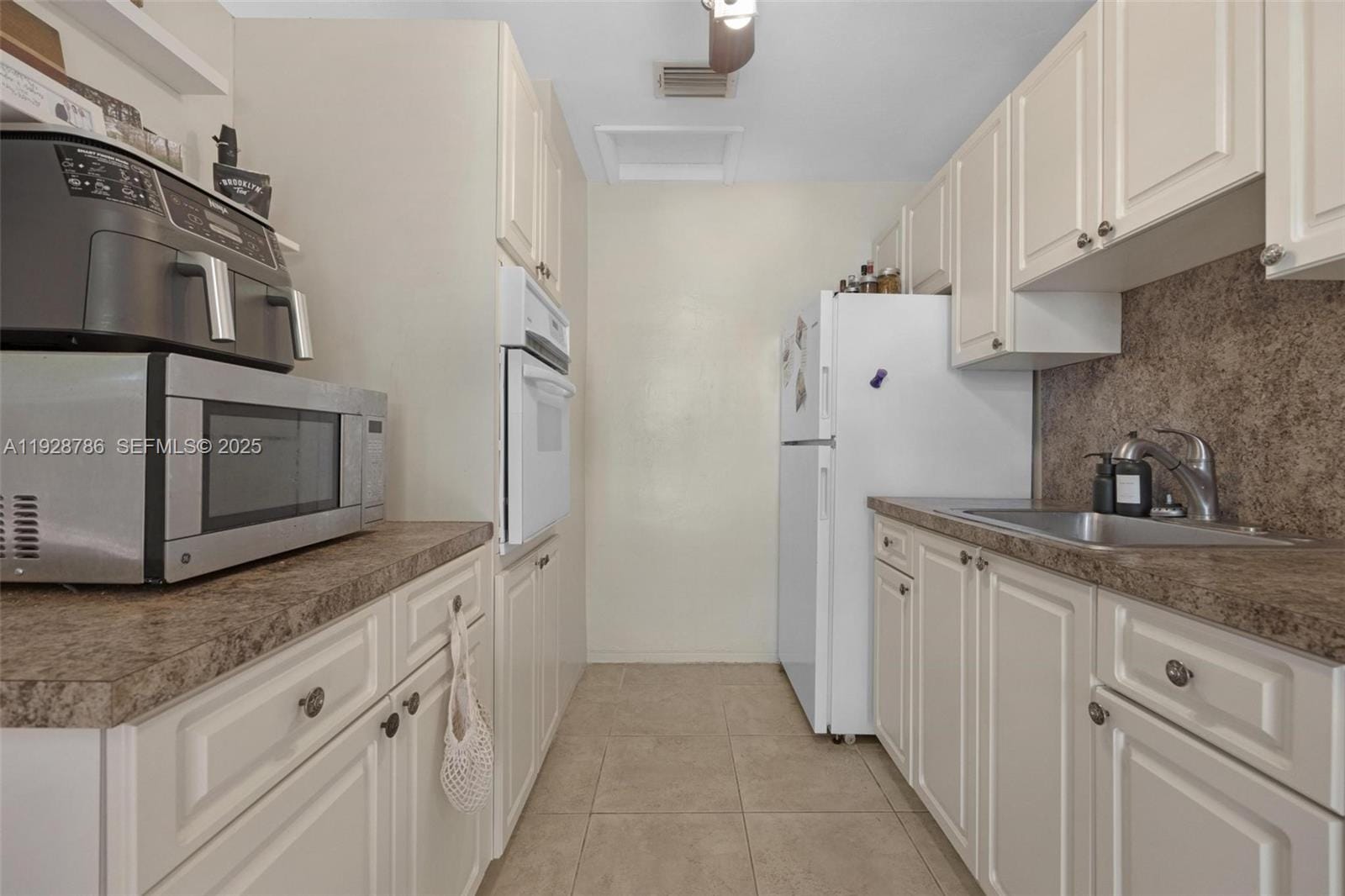 1433 NE 22nd Street, Wilton Manors, FL 33305 photo 28