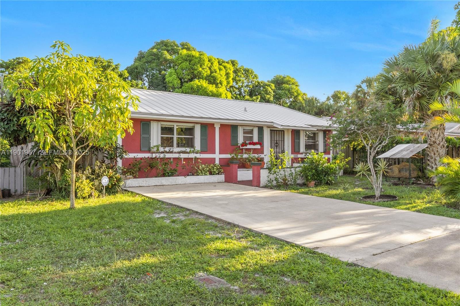 3382 SE Hawthorne Street, Stuart, FL 34997 photo 2