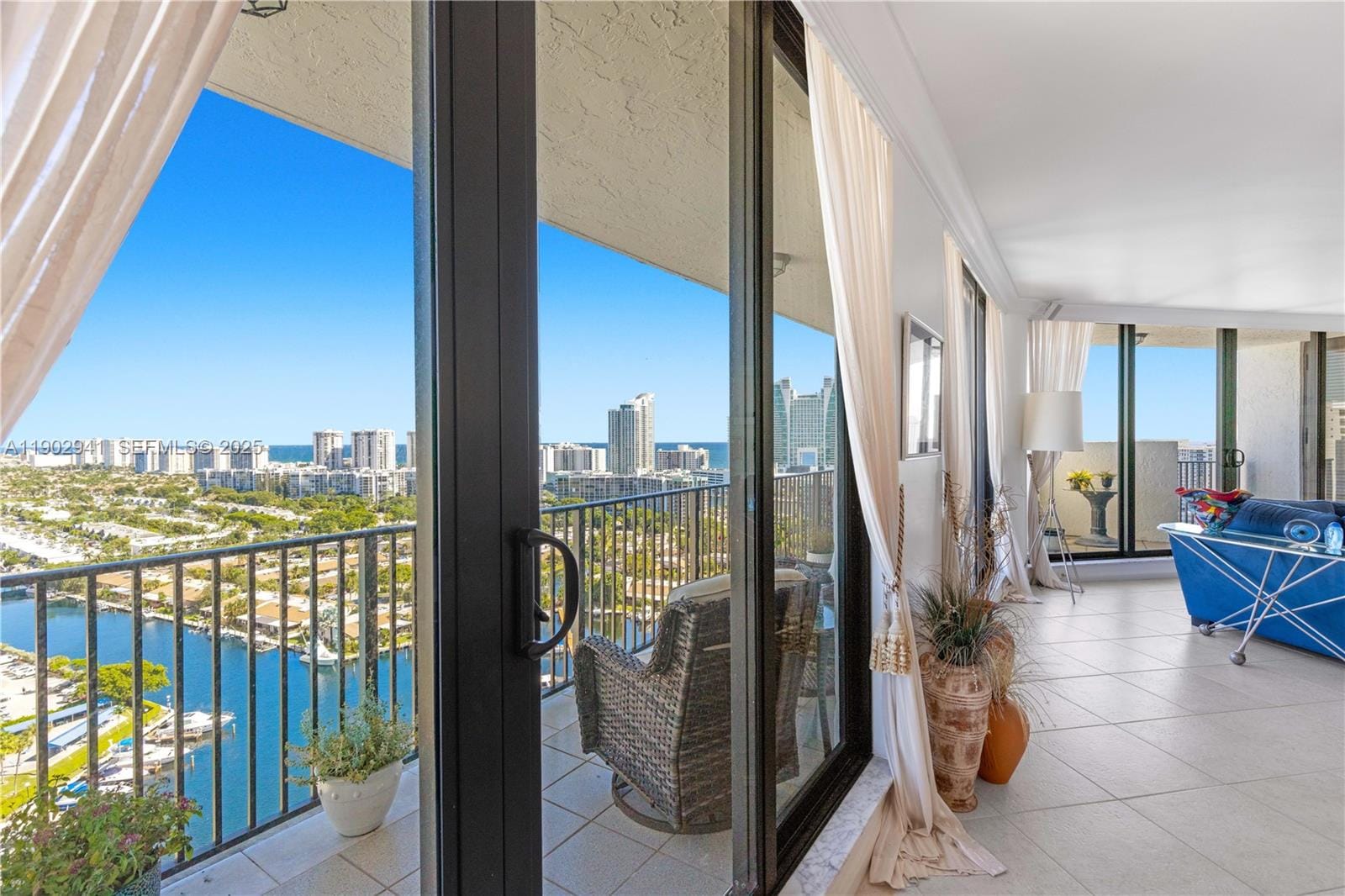 300 Three Islands Boulevard PH2A, Hallandale Beach, FL 33009 photo 18