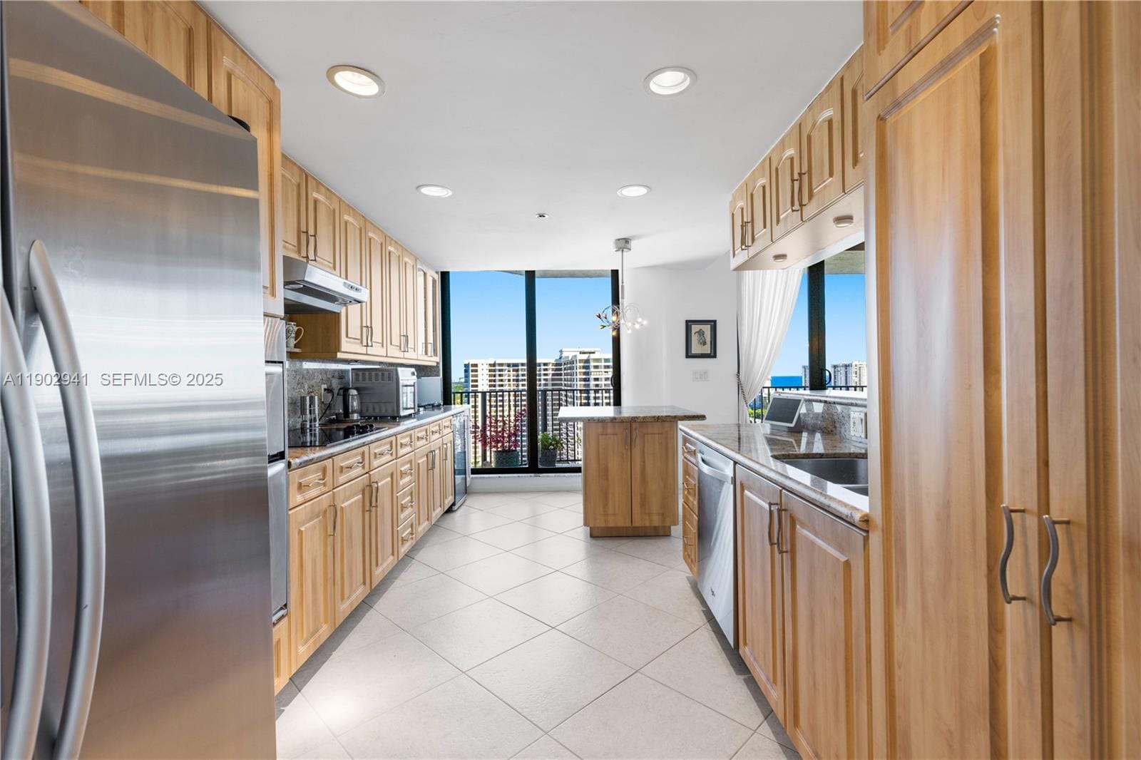 300 Three Islands Boulevard PH2A, Hallandale Beach, FL 33009 photo 25