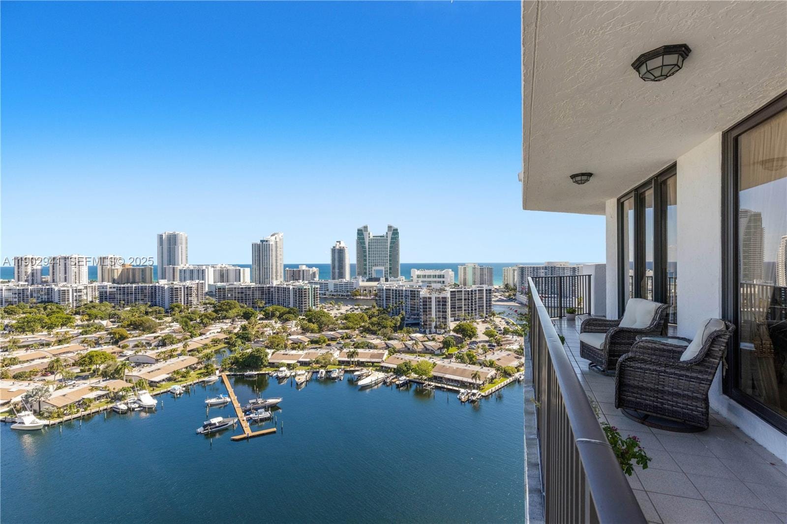300 Three Islands Boulevard PH2A — photo 4