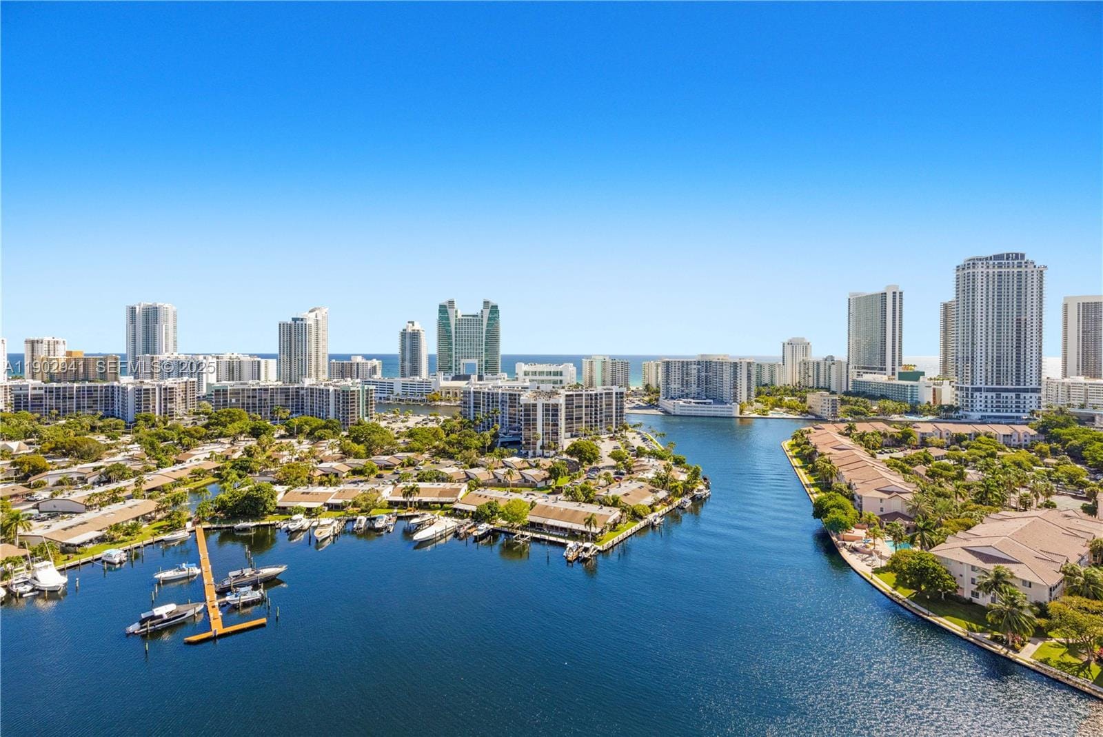 300 Three Islands Boulevard PH2A — photo 6