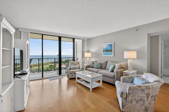 200 Ocean Trail Way 405, Jupiter, FL 33477