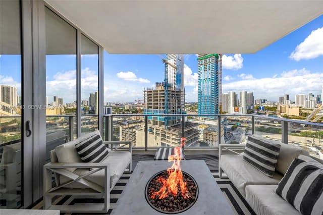851 NE 1st Avenue 1700, Miami, FL 33132