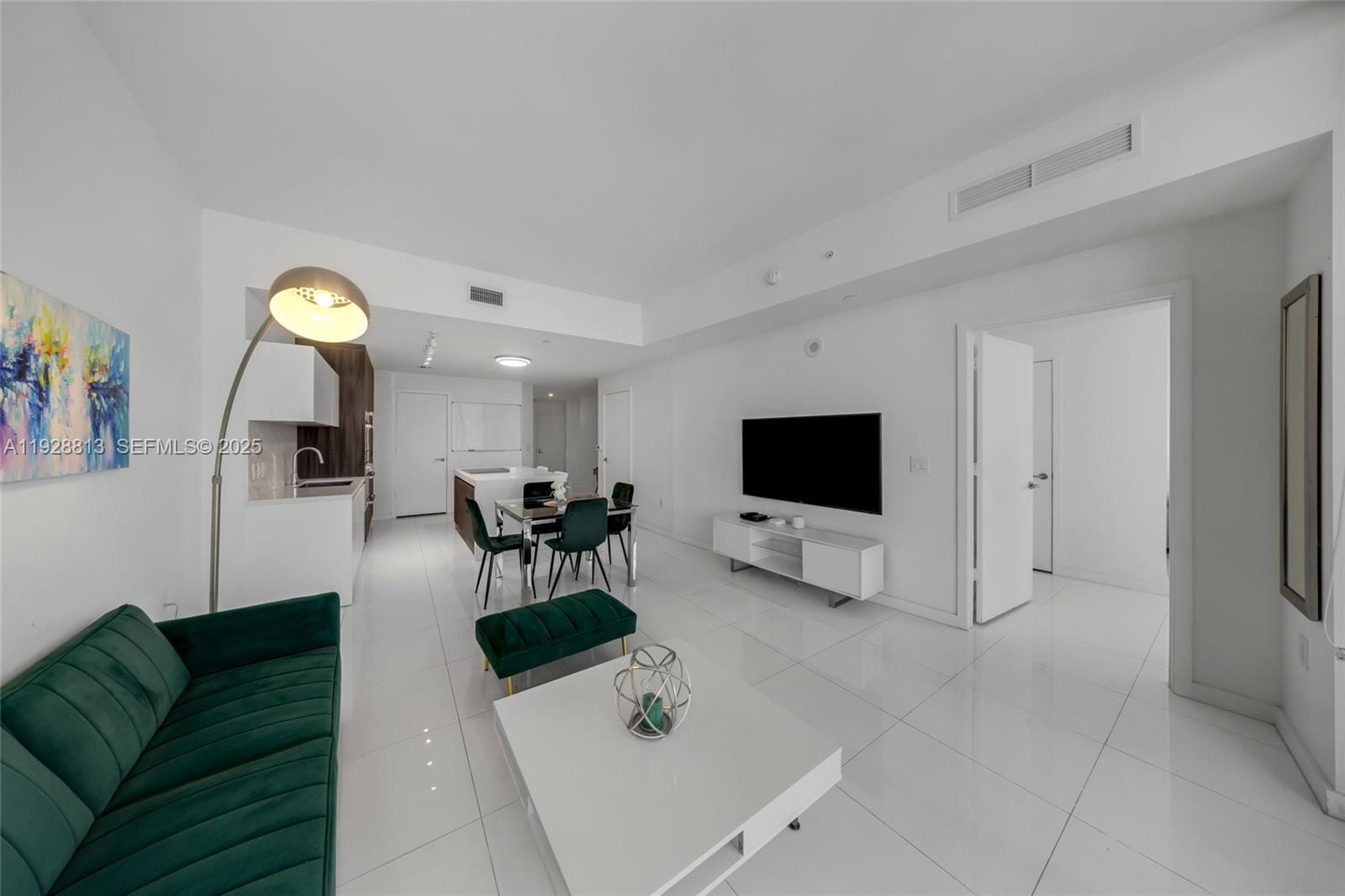 851 NE 1st Avenue 1700, Miami, FL 33132 photo 16