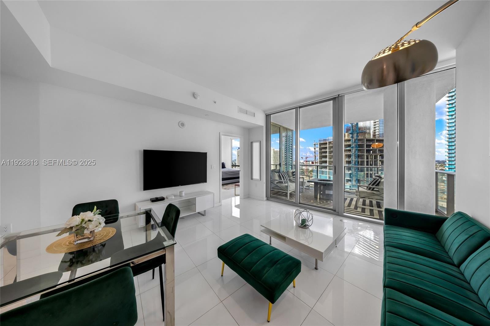 851 NE 1st Avenue 1700, Miami, FL 33132 photo 17