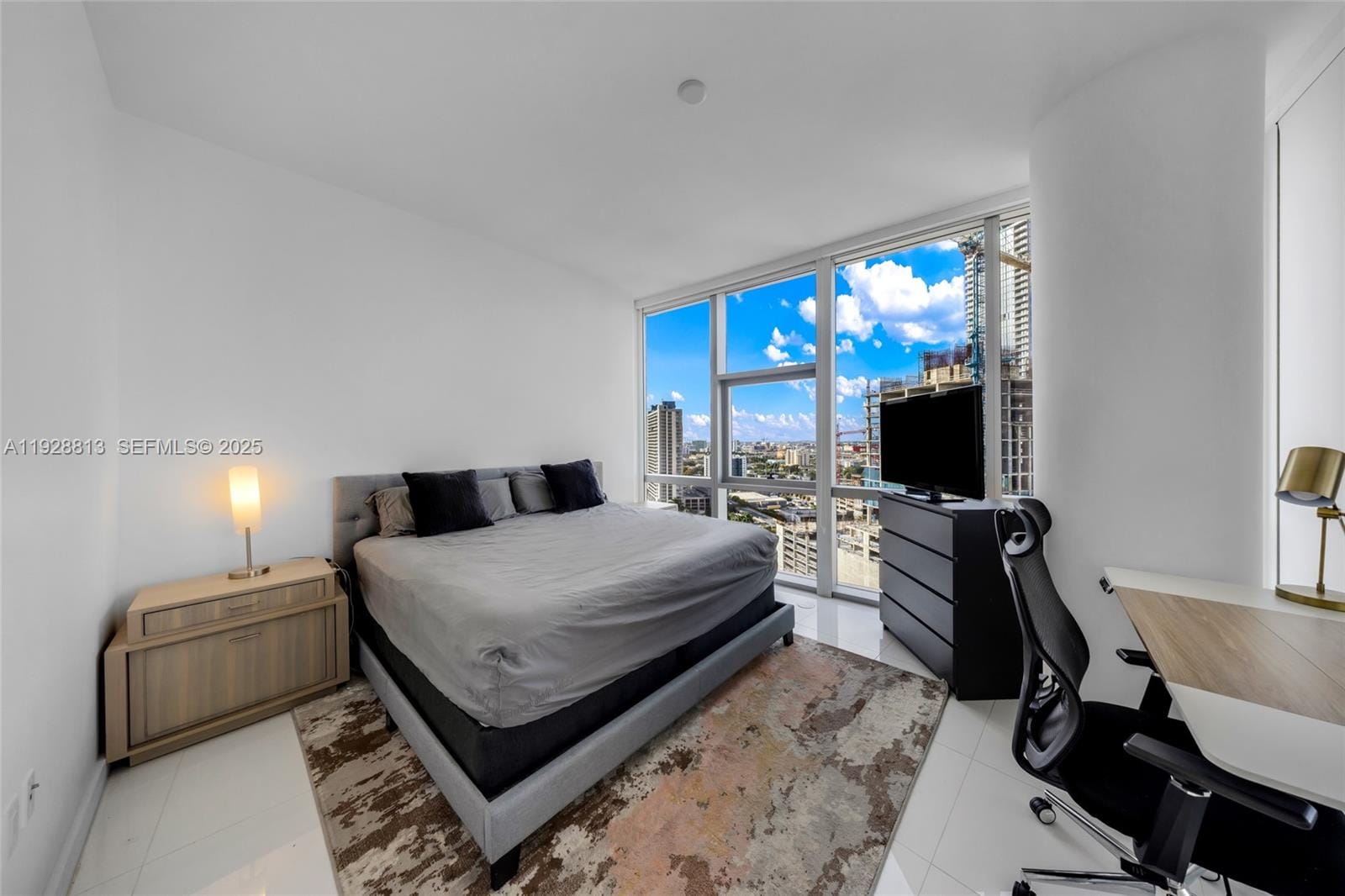 851 NE 1st Avenue 1700, Miami, FL 33132 photo 18