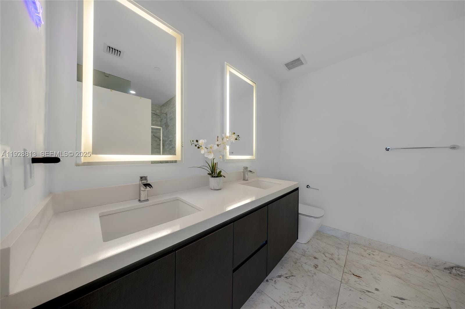 851 NE 1st Avenue 1700, Miami, FL 33132 photo 23