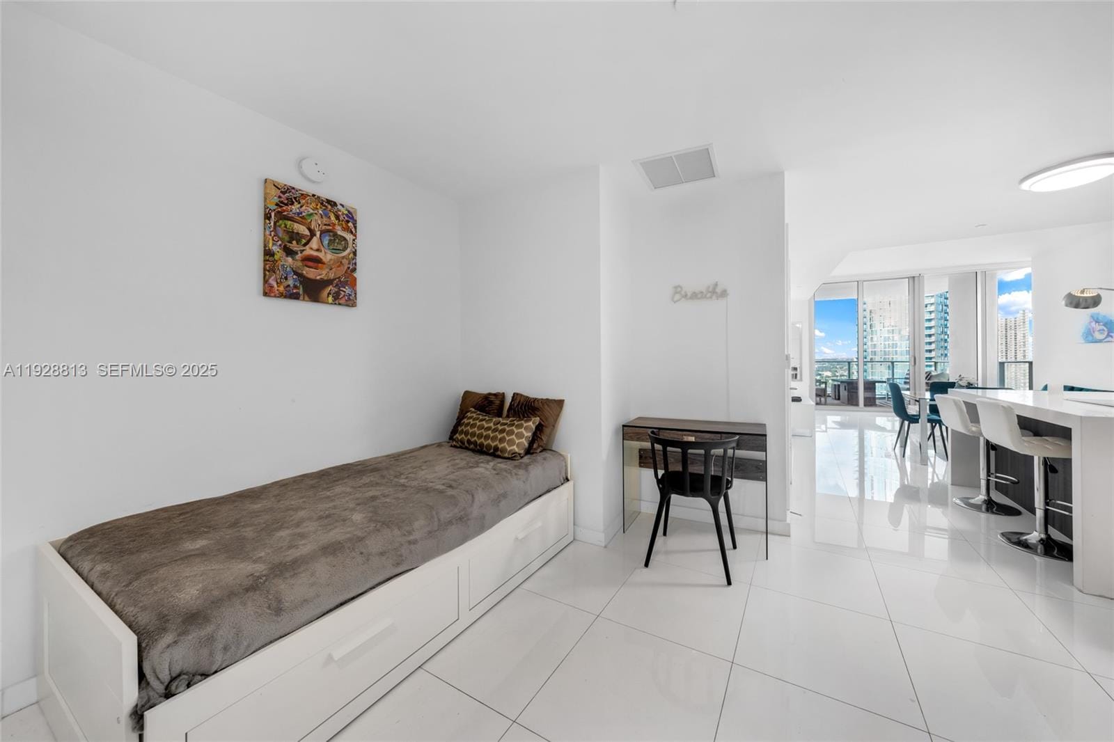 851 NE 1st Avenue 1700, Miami, FL 33132 photo 10
