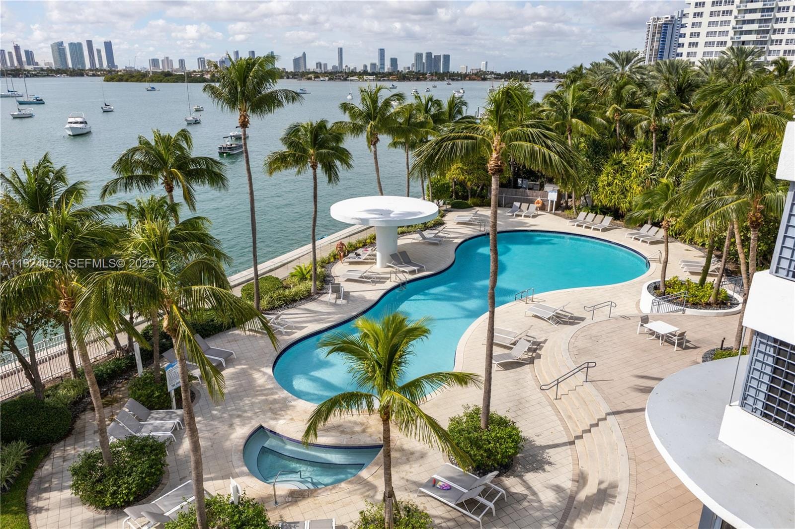 1330 West Avenue 1712, Miami Beach, FL 33139 photo 25