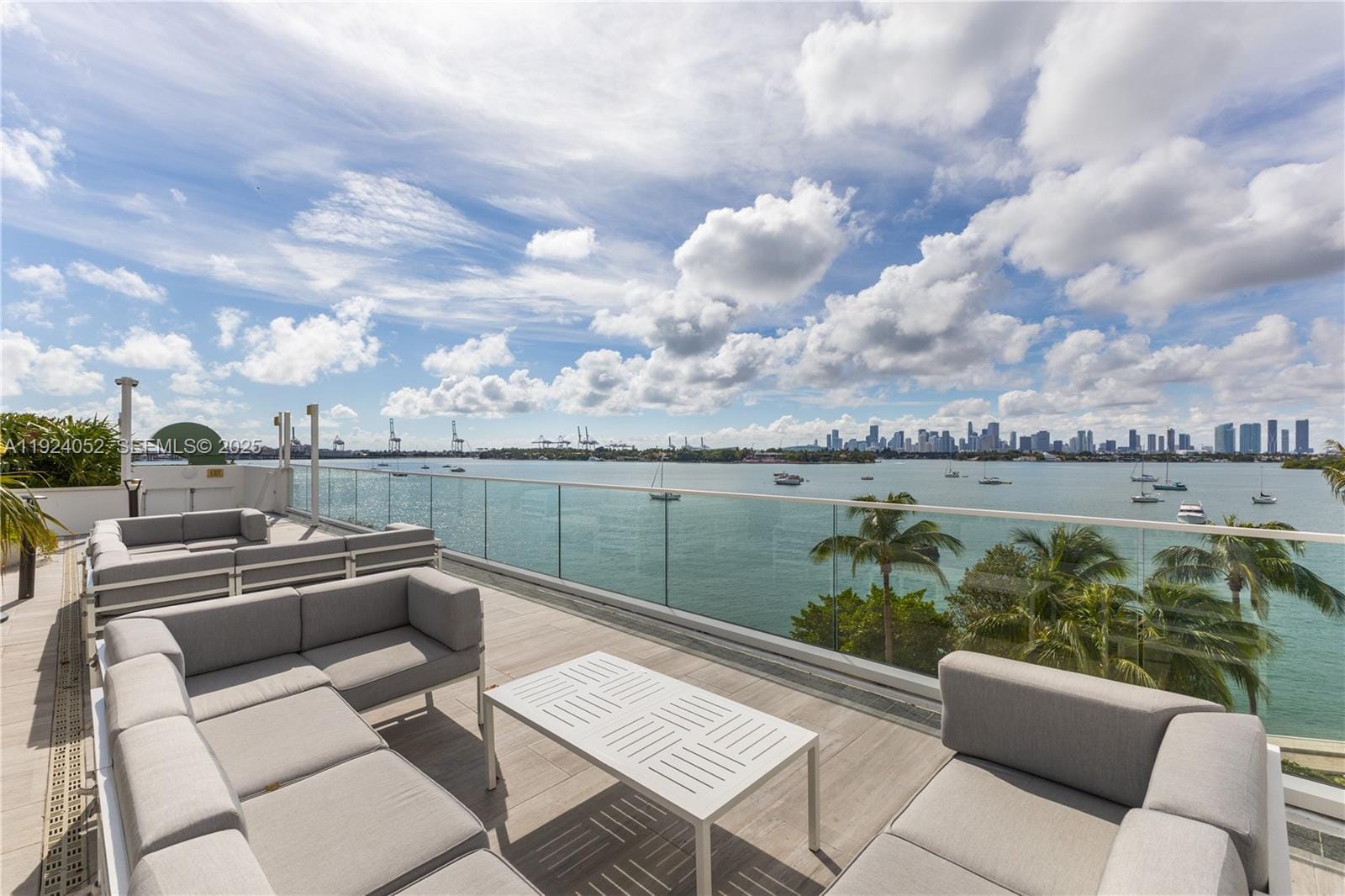 1330 West Avenue 1712, Miami Beach, FL 33139 photo 29