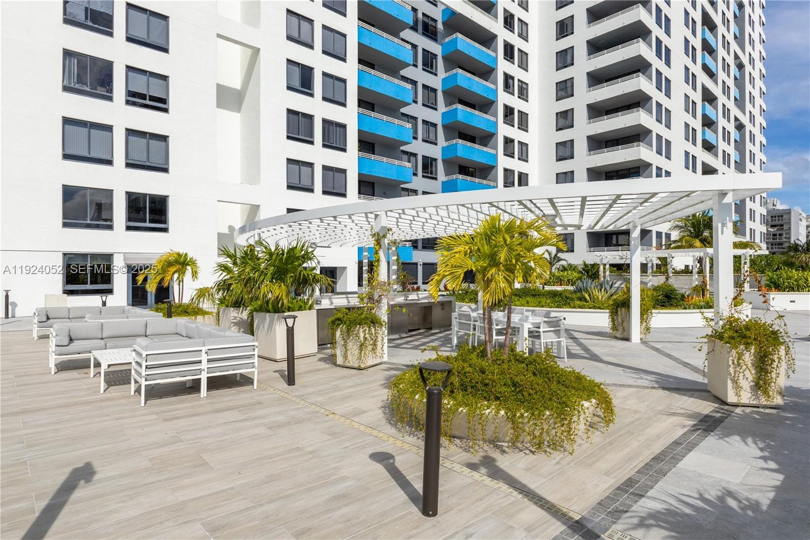 1330 West Avenue 1712, Miami Beach, FL 33139 photo 30