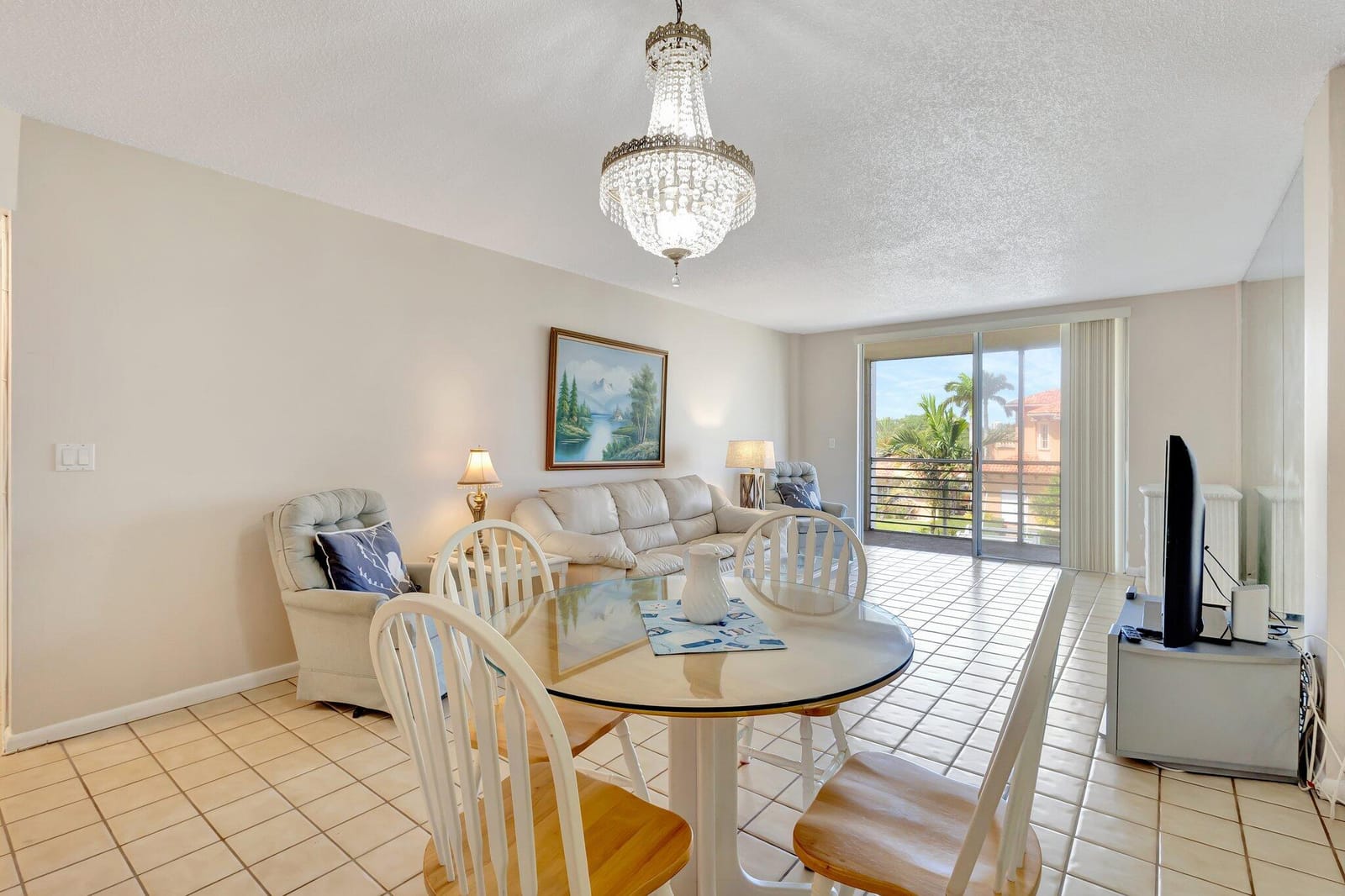 105 Paradise Harbour Boulevard 307 — photo 5