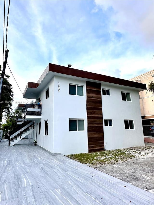 1629 SW 3rd Street 5, Miami, FL 33135