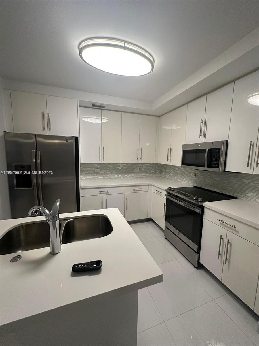 2651 NE 212th Terrace 400 — photo 3