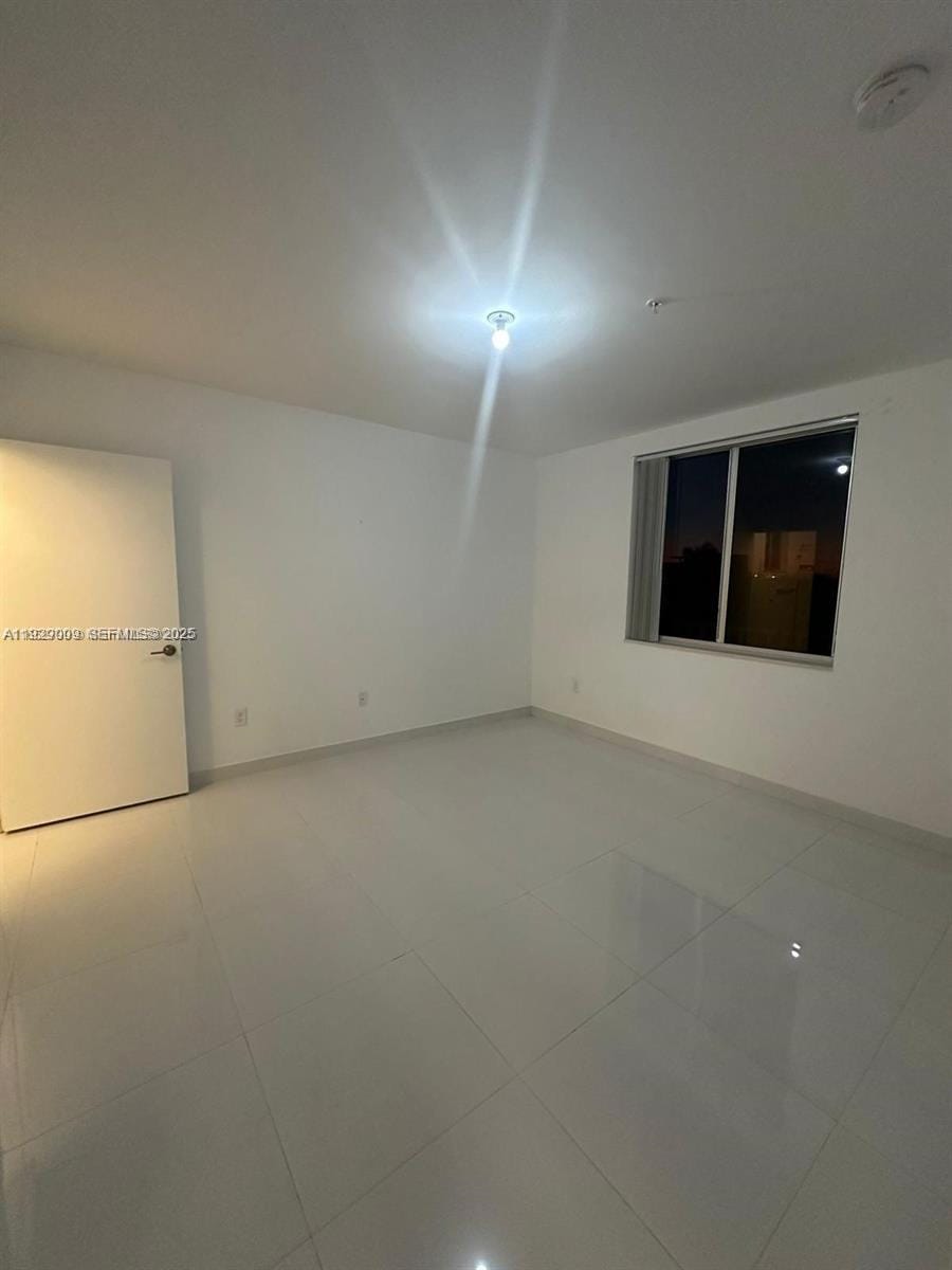 2651 NE 212th Terrace 400 — photo 4