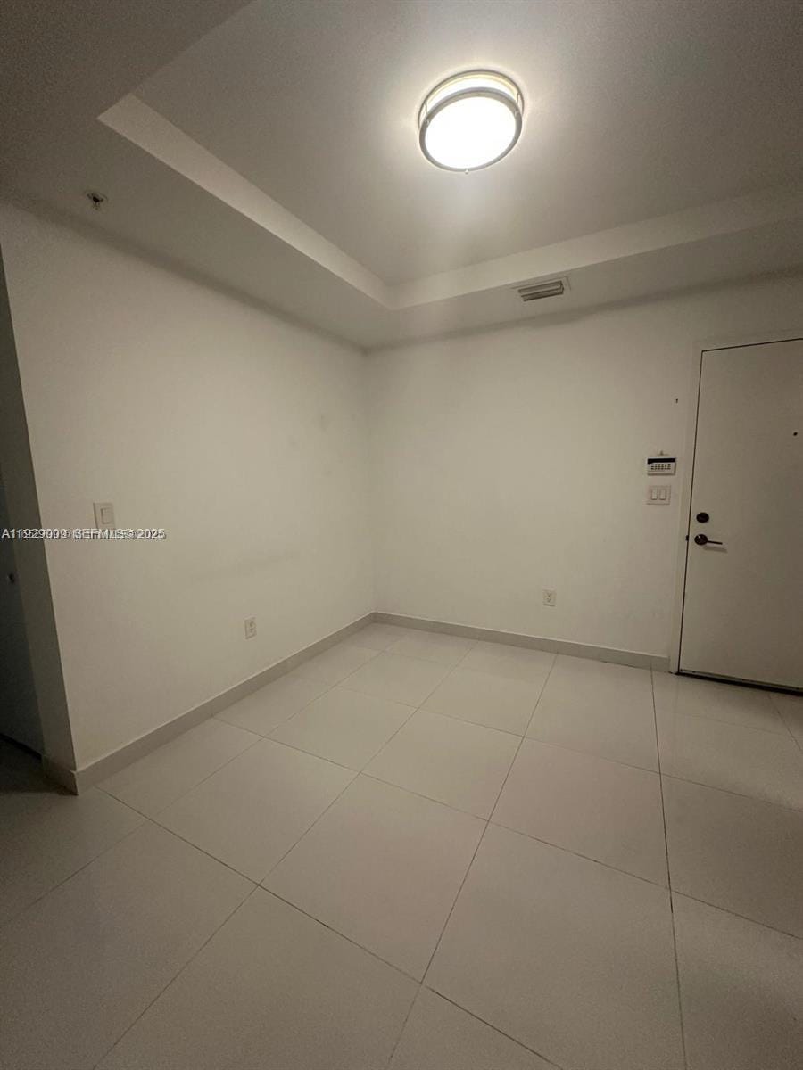 2651 NE 212th Terrace 400 — photo 6