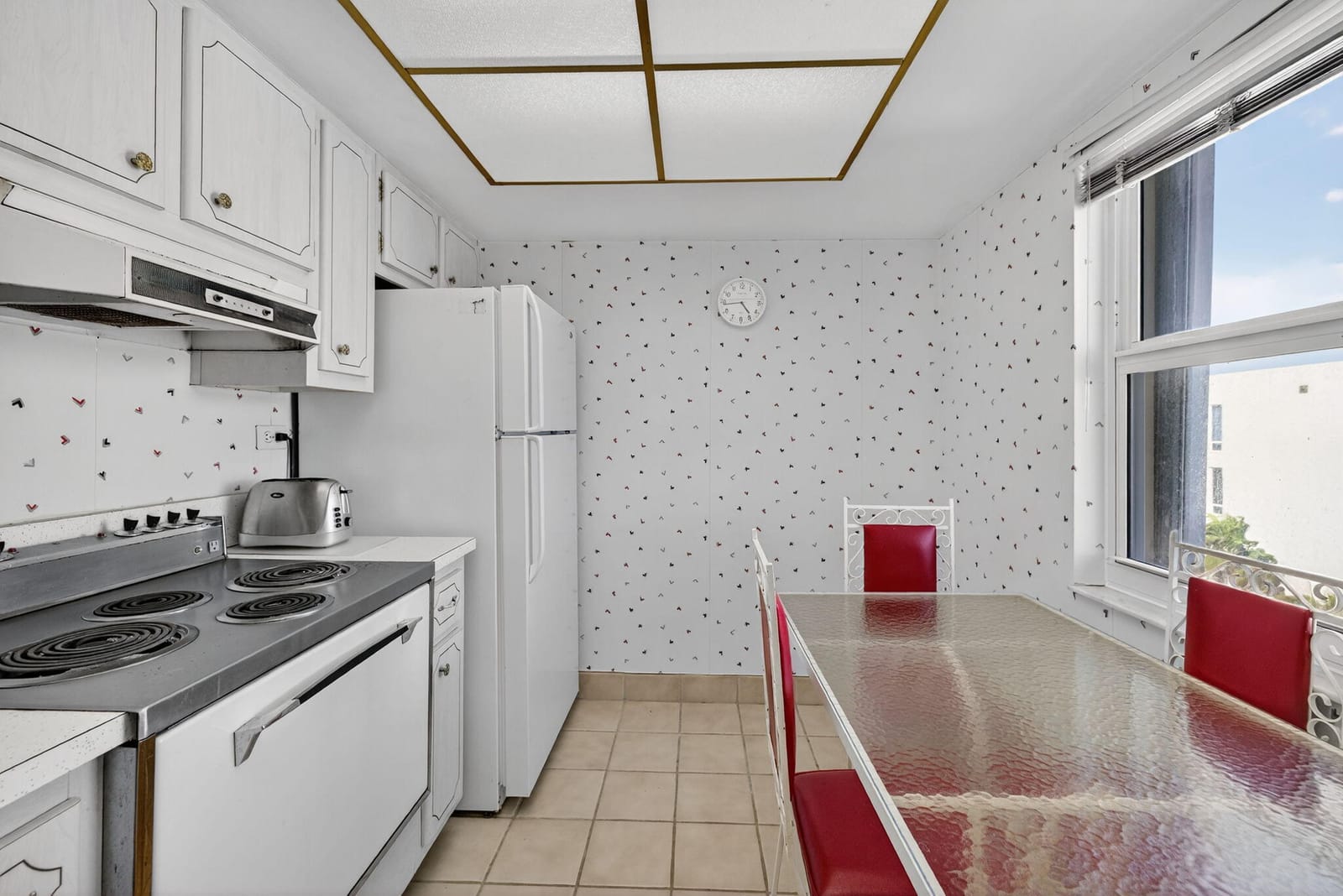 1069 Hillsboro Mile 802 — photo 11