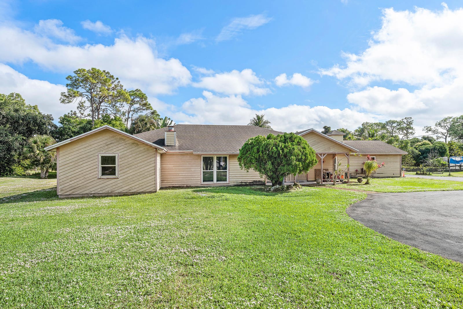5180 Royal Palm Beach Boulevard — photo 2