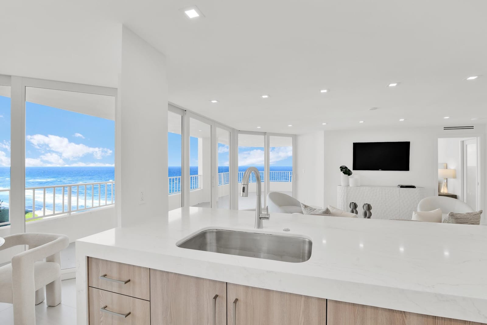 550 S Ocean Boulevard 1001 — photo 9