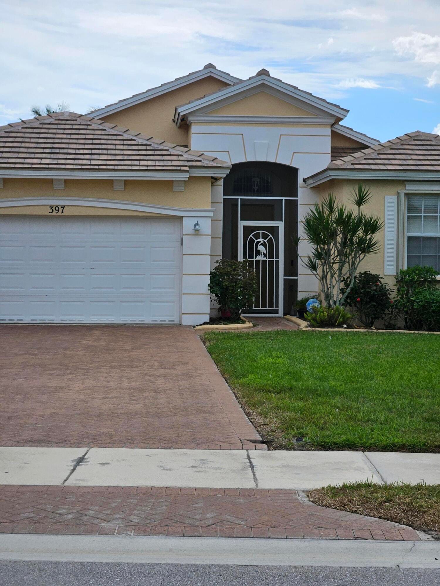 3 bedroom home for sale at 397 Lakeforest, Port St Lucie, FL 34986 — $350,000