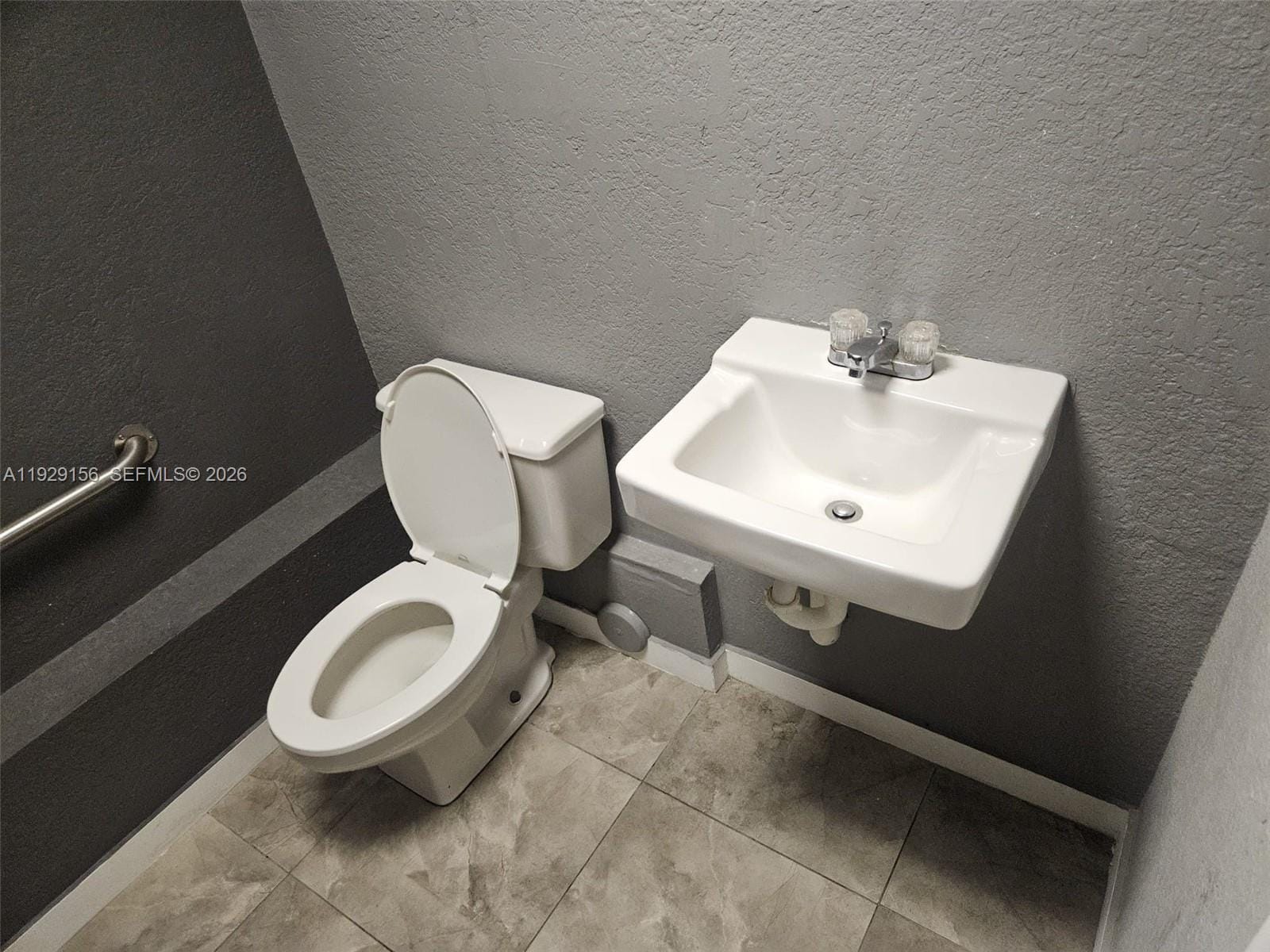 6175 NW 167th Street G18 — photo 9