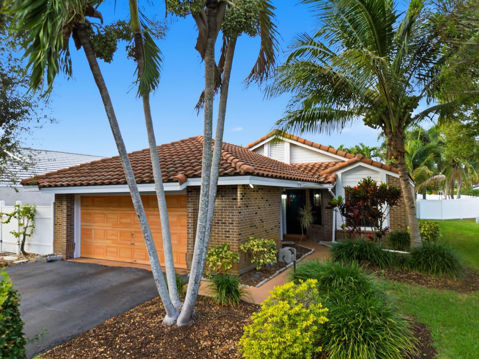 4105 NW 1st Court, Delray Beach, FL 33445