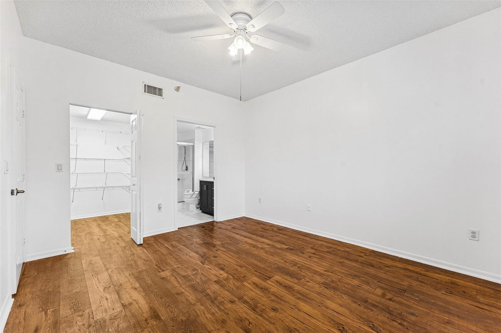 7647 Southampton Terrace 314 — photo 9