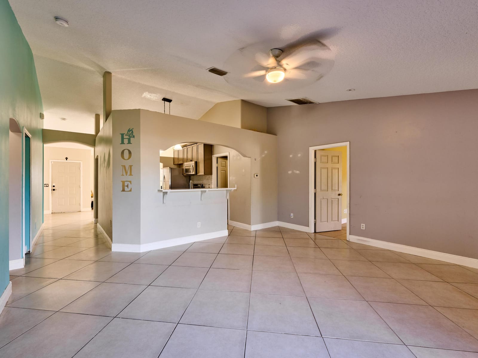 1407 SE Grapeland Avenue — photo 9