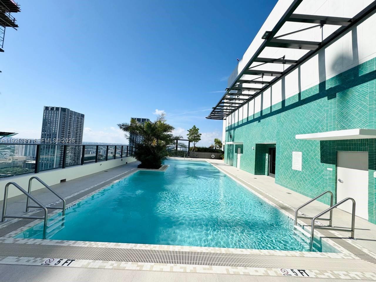 11 NE 6th 2813, Miami, FL 33132 photo 14