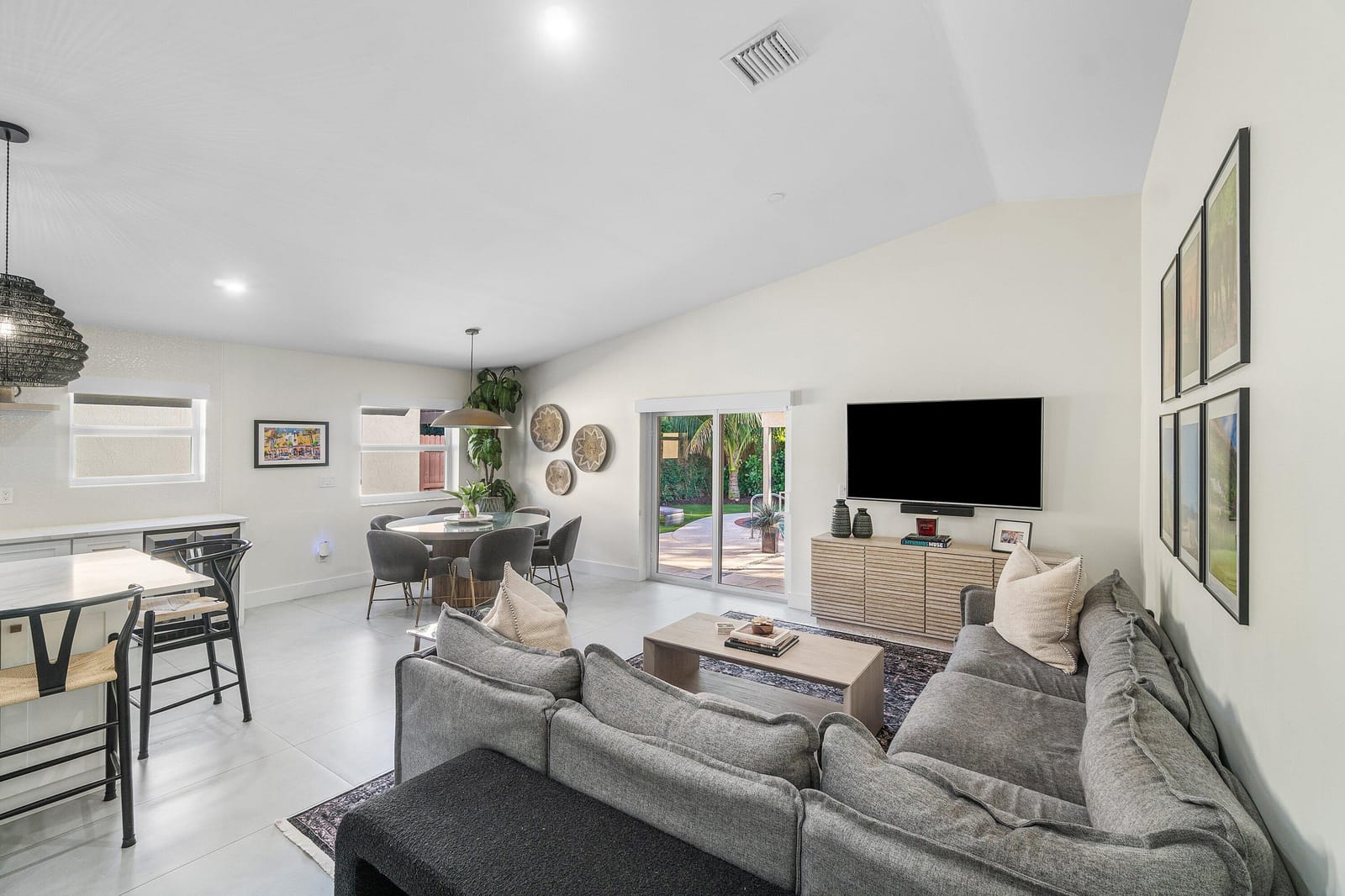 4020 NW 2nd Court — photo 11
