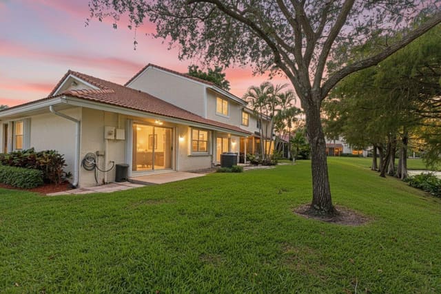6262 Walk Circle, sold in Boca Walk, Boca Raton, FL