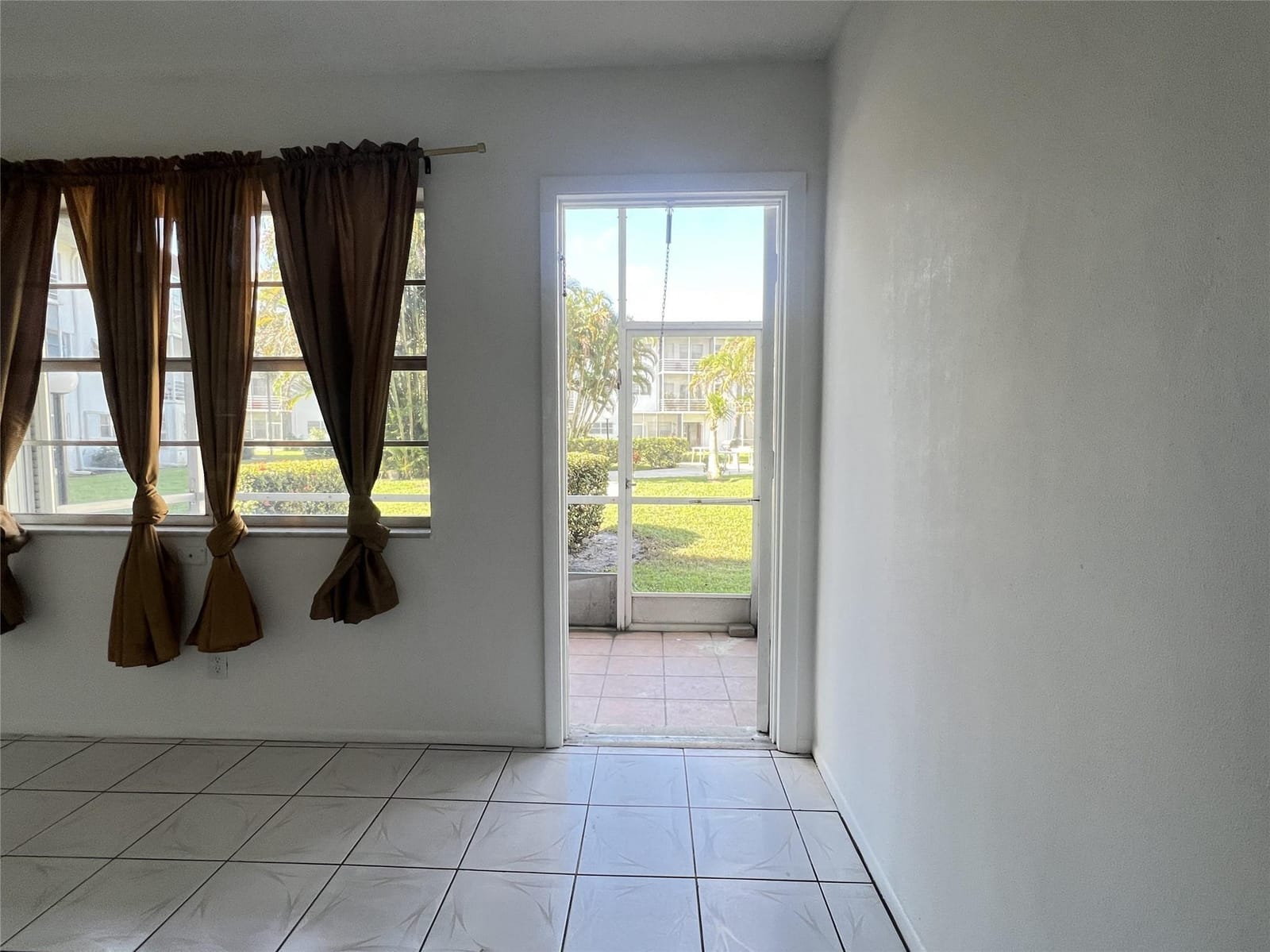 1281 NW 43rd Avenue 106, Lauderhill, FL 33313 photo 4