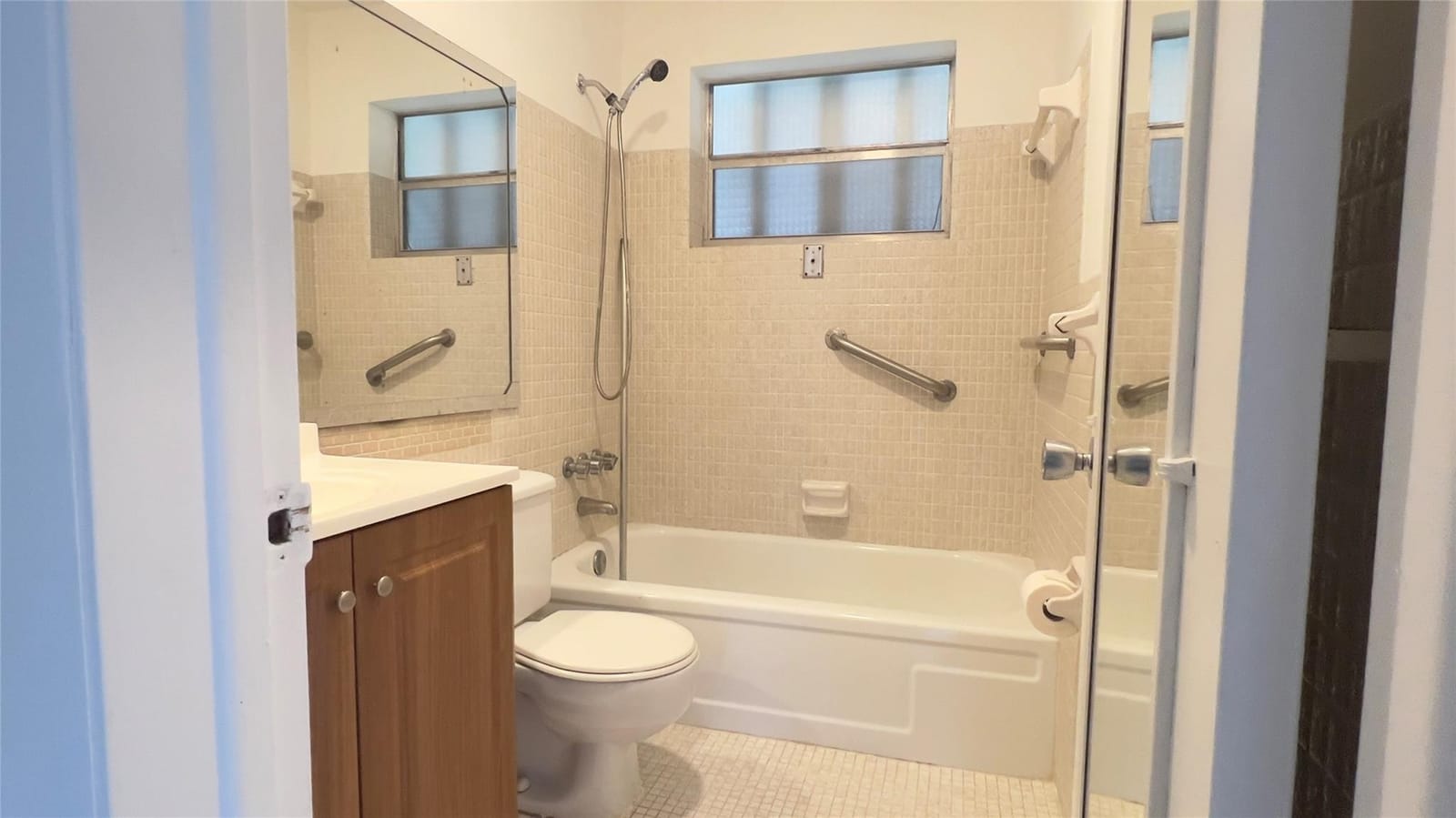 1281 NW 43rd Avenue 106, Lauderhill, FL 33313 photo 6