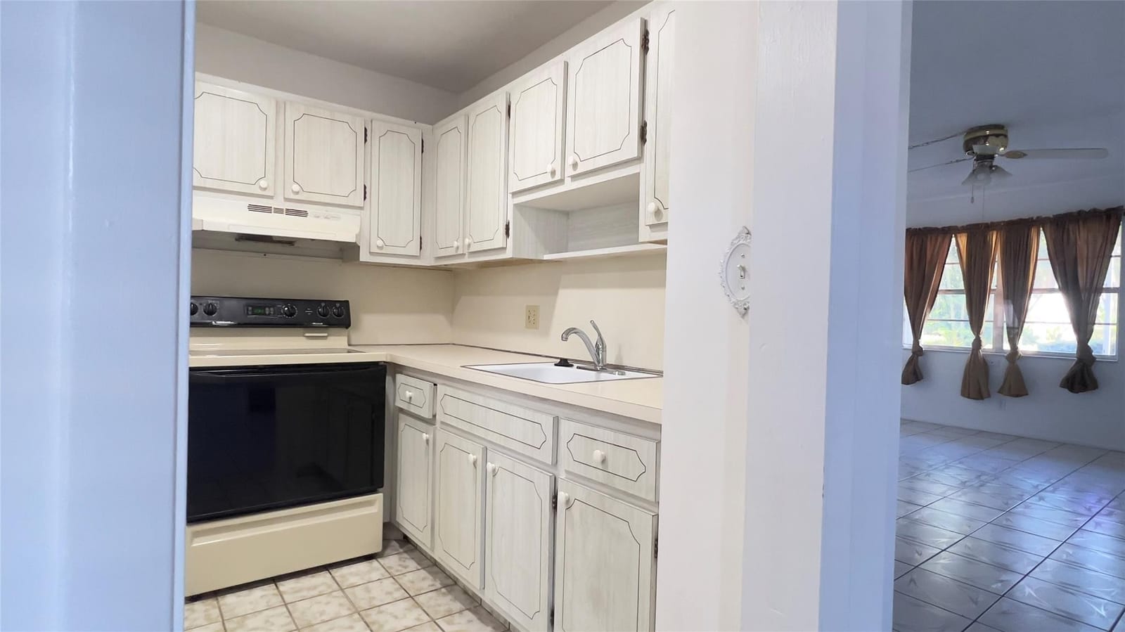 1281 NW 43rd Avenue 106, Lauderhill, FL 33313 photo 10
