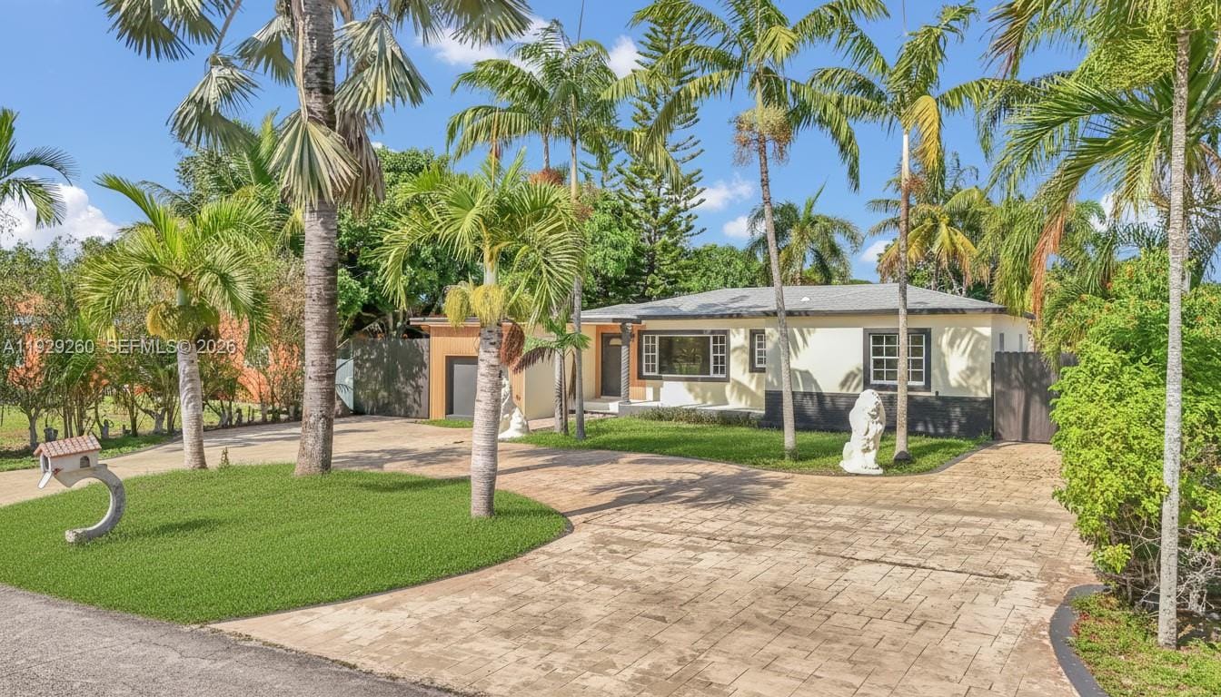 261 NW 144th Street, Miami, FL 33168 photo 22