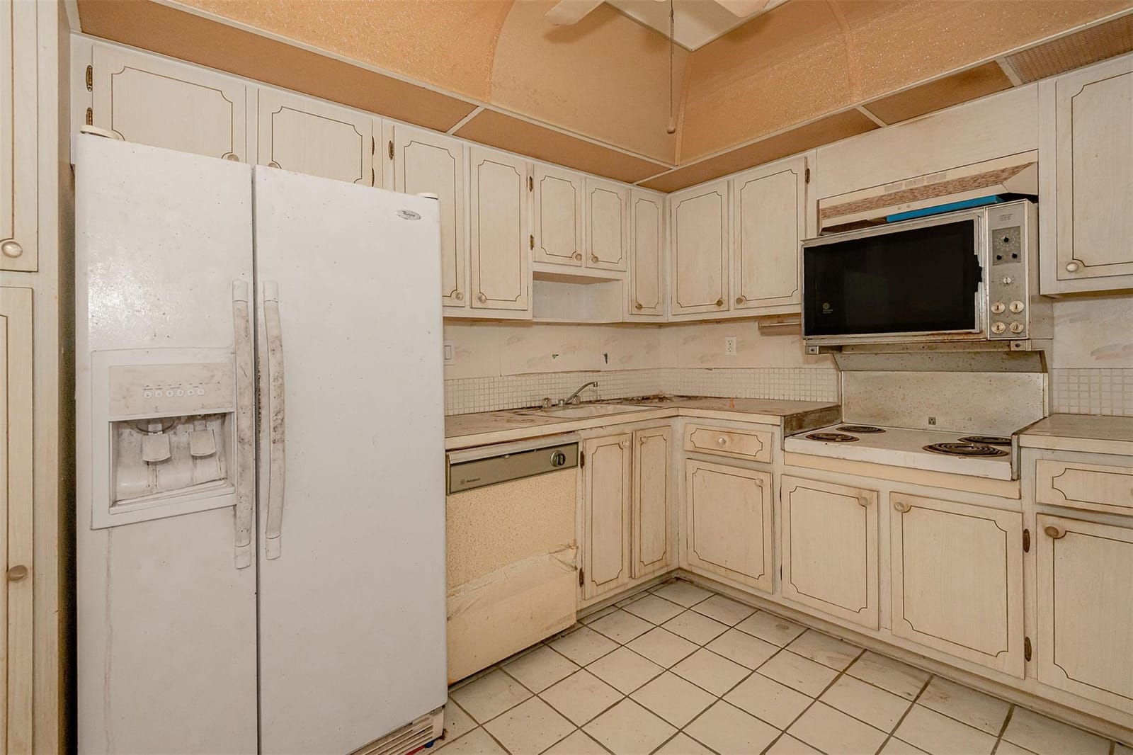 211 S Ocean Drive 301 — photo 11