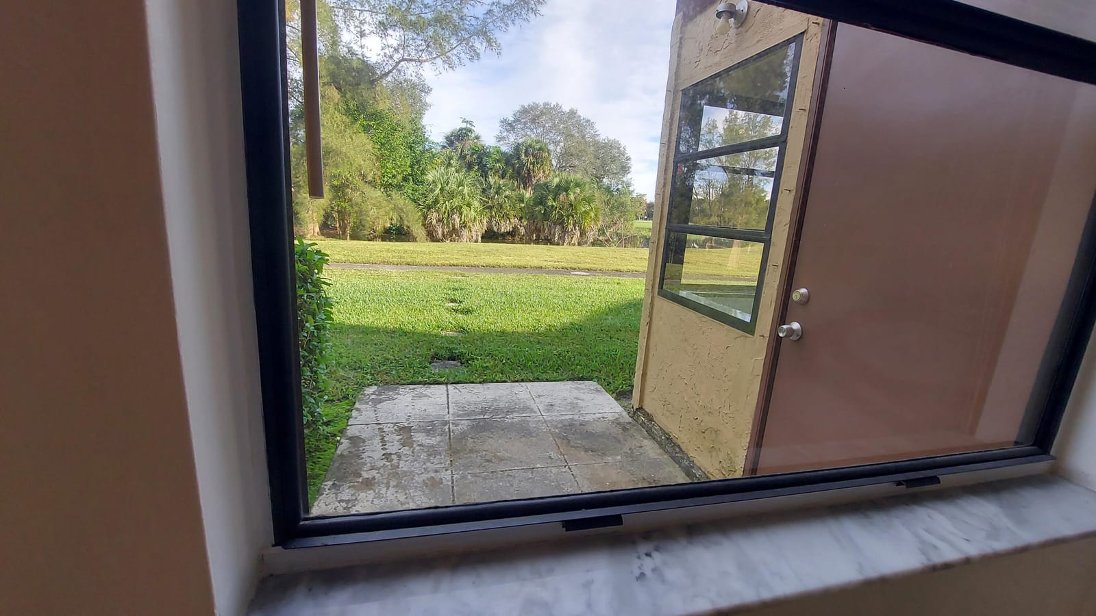 1203 Lakeview Drive E 1203 — photo 11