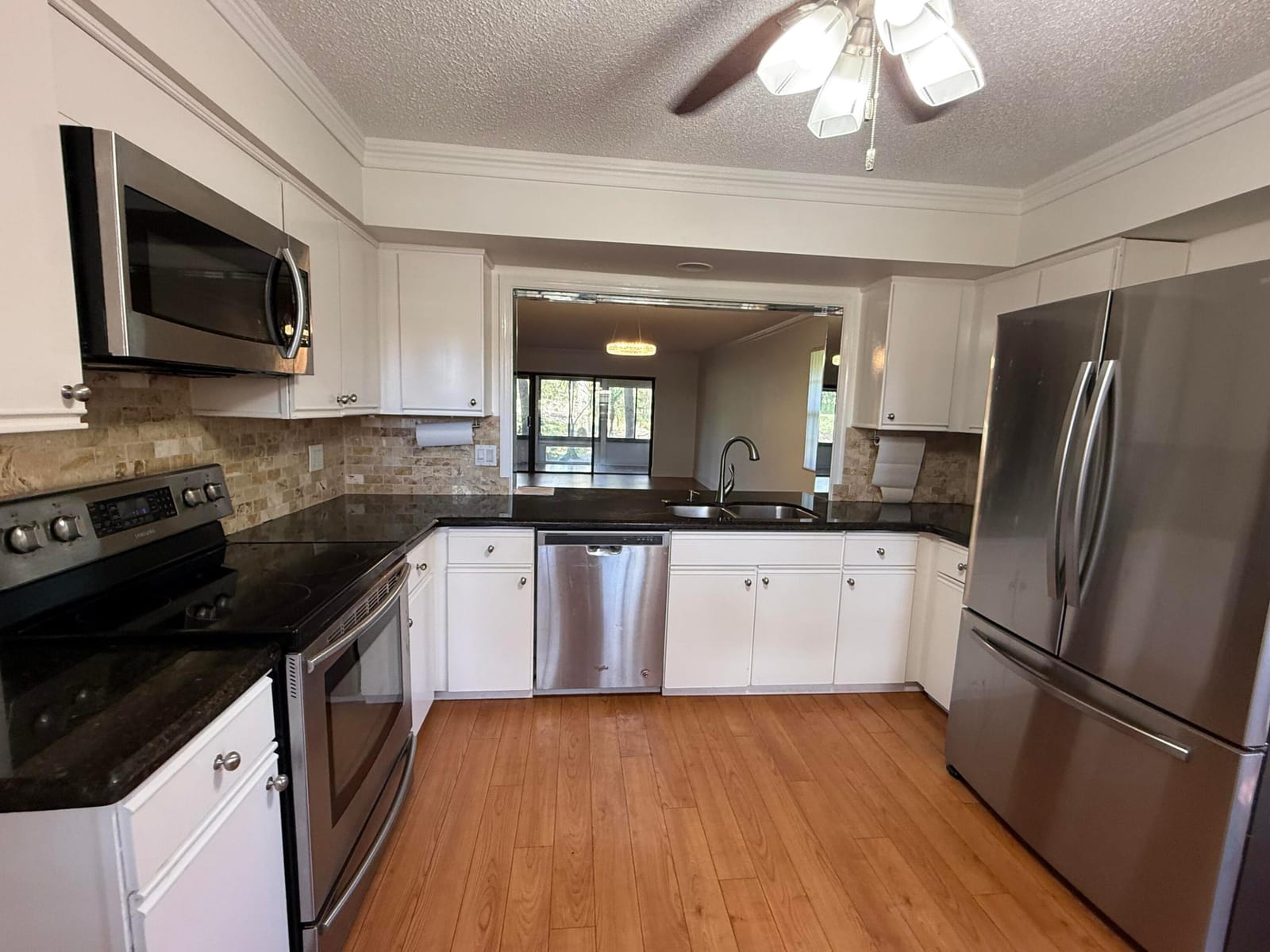 6460 Aspen Glen Circle 104 — photo 3